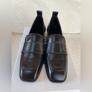 NWT Aeyde Julie Loafer